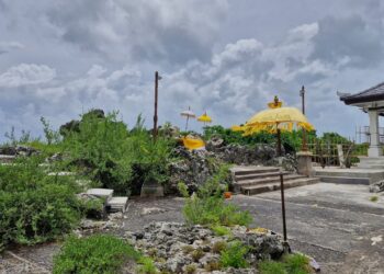 Pura di Tengah Hiruk-Pikuk Hotel Kawasan ITDC Nusa Dua   