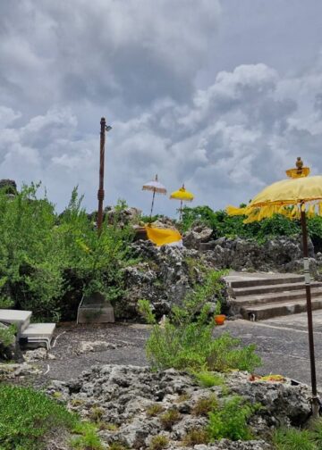 Pura di Tengah Hiruk-Pikuk Hotel Kawasan ITDC Nusa Dua