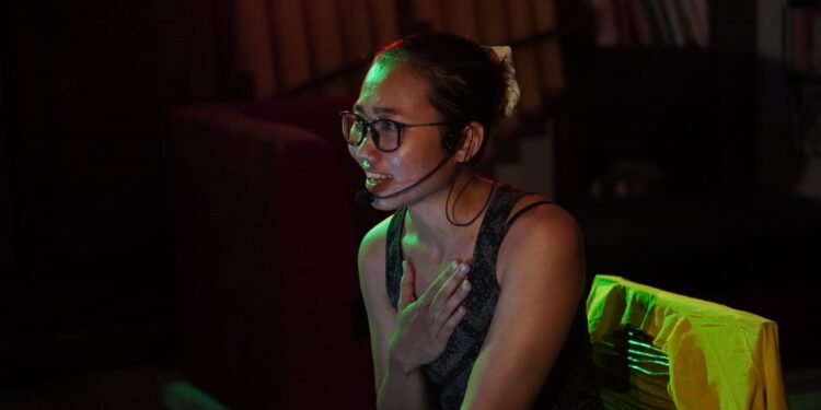 “Memilih Menjadi Aku” – Catatan Kecil Tentang Monolog yang Aku Mainkan