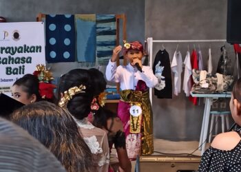 Dari Yogya ke Pasar Intaran, Bertemu Kejutan Bernama Bulan Bahasa Bali