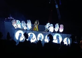 Triyantra Murti dan Refleksi Ramayana: Kolaborasi Total Teater Lingkungan Karya Made Sidia