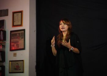 Panggung, Napas, dan Keberanian Ketika Seorang Perempuan Menjadi Dirinya Sendiri