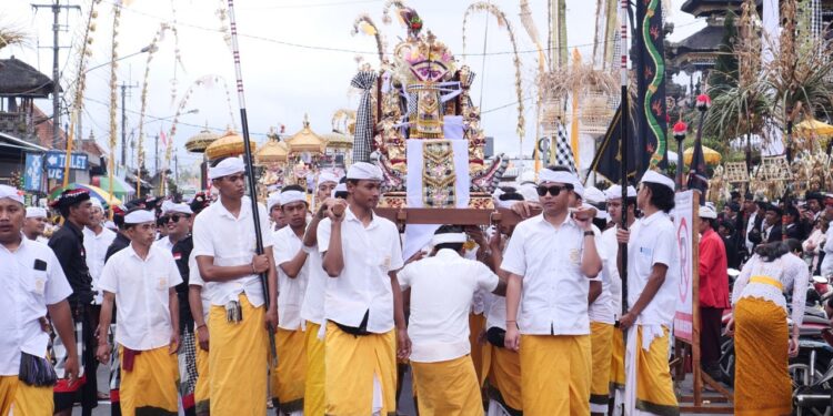 Ngusaba Kadasa Pura Ulun Danu Batur:  Puncaknya, 12 April 2025, “Masineb” Tepat Umanis Galungan
