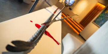 VANITAS:  Karya Ketut Putrayasa pada Pameran Bersama “5 Dimensions of Changes” di Nuanu Labyrinth