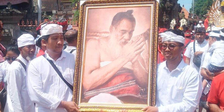 Sang Suci Pulang ke Brahma: Mengiringi Pelebon Ida Sinuhun Pande Taman Bali