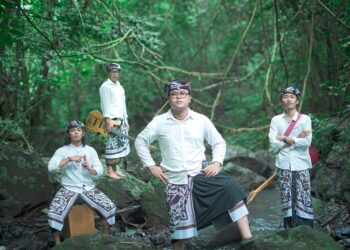 Akustik Band The Days dari Buleleng dan Kisah Kemenangan Lagu Manawakya di Hindu Channel  