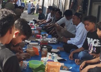 Tradisi Ziarah Lebaran di Desa Pengastulan, Kini Berlangsung 5 Hari…