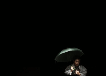 Legitimasi Seniman dalam Medan Seni