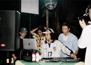 4:20 Hanya untuk “Chill” pada Acara “Ceng-Cet Riddim” di Kedai Kopi DeKakiang, Singaraja
