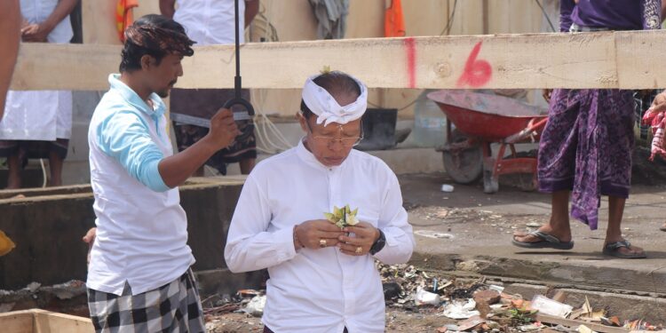Dirjen Bimas Hindu Letakkan Batu Pertama, Gedung Pascasarjana STAHN Mpu Kuturan Resmi Dibangun