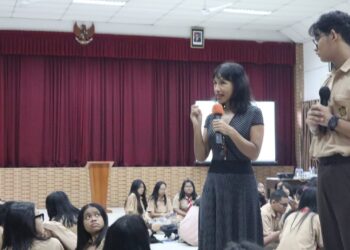 Merawat Pendidikan Sastra di Tengah Gempuran Dunia Industri