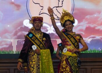 Wahyu Sanjaya dan Cintya Pradnyandewi Terpilih Sebagai Duta Bahasa Provinsi Bali 2025