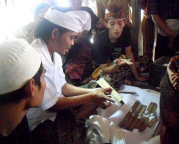 HINDU MEMBACA KALIMAT SYAHADAT