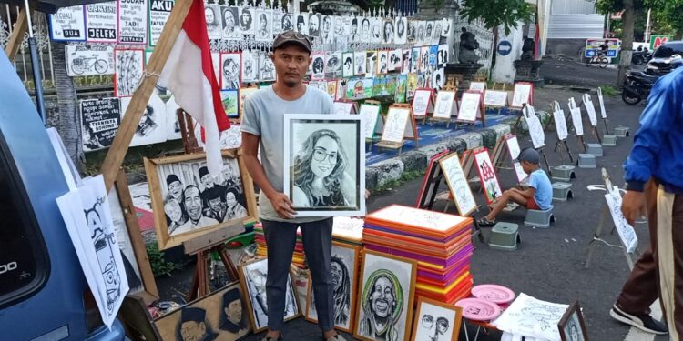 Yan Mintaraga, Seniman Pinggir Taman Kota Singaraja