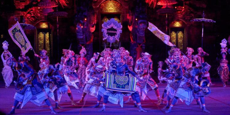 Baleganjur Manggung, Orang Tua Harap Minggir — Ini Mainan Gen Z di Pesta Kesenian Bali