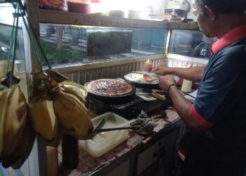 Lalapooh: Cinta, Crepes, dan Cerita di Tengah Pasar Senggol Pelabuhan Tua Buleleng