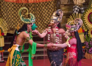 Tari Topeng dari Kabupaten Sumenep di Pesta Kesenian Bali 2025