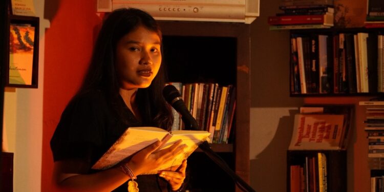 Sastrawan Harus Miskin: Panduan Praktis Menyalahkan Negara (dan Sedikit Menyindir Masyarakat)