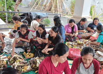 UKM Upakara di Institut Mpu Kuturan Singaraja, Praktik “Desa Adat” di Kampus Hindu