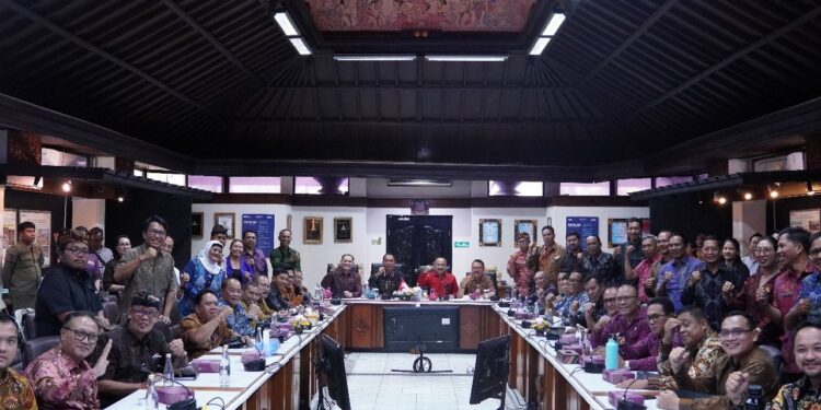 Piagam Gumi Delod Ceking untuk Pariwisata Berkelanjutan   