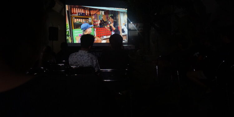 Sebuah Renungan dari Selinting Rokok — Catatan Film ”Rita Coba Rokok” pada Layar Kolektif Bali Utara