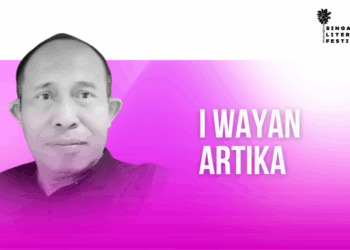 “Tarian Bumi” dan Kuasa Teori Sastra