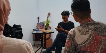 Menuai Badai di Surabaya—Dari Diskusi Novel “Menuai Badai” Karya Putu Juli Sastrawan