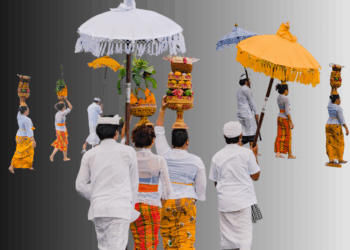 Perilaku Umat Beragama versus Esensi Agama: Tinjauan Kritis dari Perspektif Teori Sistem Hukum Lawrence M. Friedman