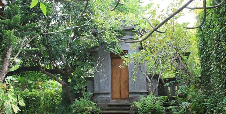 Sreya atau Preya: Saatnya Memilih Jalan yang Memuliakan Ibu Bumi