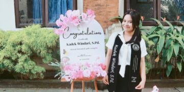 Windari dan Sepuluh Cerpen untuk Satu Gelar