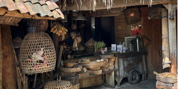 Nasi Tekor di Desa Budaya Kertalangu, Warung yang Mewariskan Ingatan Tentang Tradisi Kuliner Bali