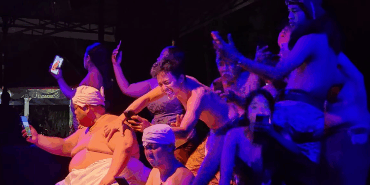 Topeng dan Manusia yang Bersembunyi di Baliknya — Dari Sajian Teater Selem Putih di Festival Seni Bali Jani 2025