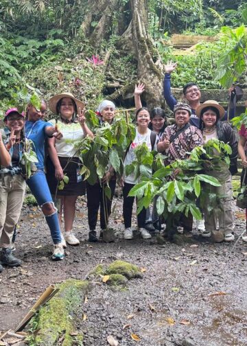Global Youth Forum Ikut Belajar di Sekolah Adat Manik Empul Pedawa