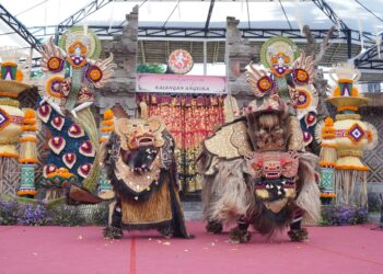 Dua Barong dari Bongkasa, Badung, Bermanja-manjaan di Pesta Kesenian Bali 2025
