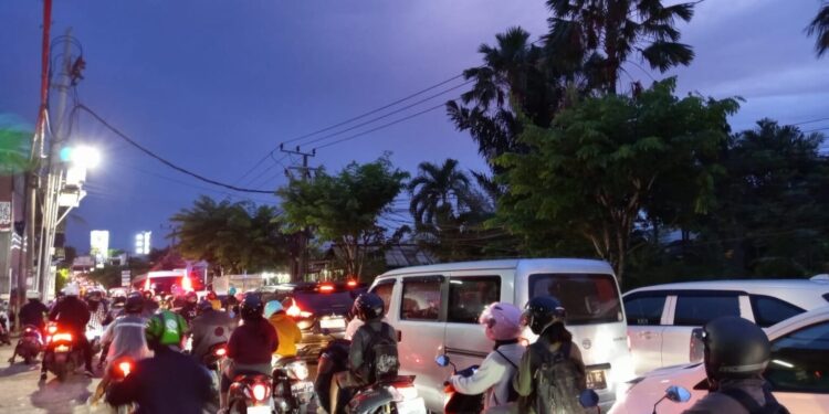 Bali, Pulau Surga yang Lelah