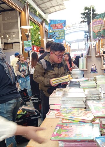 Dea dan Buku-Buku yang Bersayap: Kisah dari Big Bad Wolf Bali 2025