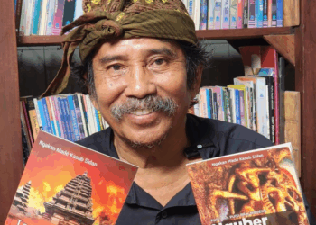 Ngakan Made Kasub Sidan, Peraih Bali Jani Nugraha 2025, Penjaga Sastra  Inspiratif dari Klungkung