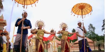 ISI Bali Tebarkan Ragam Kesenian di Taman Bali Indah, Dolina Charlotty, Polandia