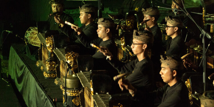 Tribute to Maestro I Gusti Putu Made Geria pada Festival Mi-Reng 2025: New Music for Gamelan