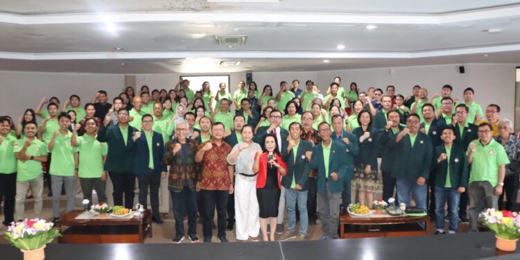 Bupati Sutjidra Rencanakan Pemberian Beasiswa untuk Peningkatan Kompetensi Dokter