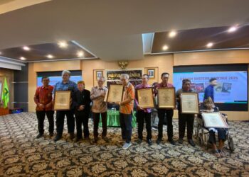 Merebak Ruang Sastra Daerah di Sekolah — Catatan dari Seminar Kesusastraan Daerah di Bandung