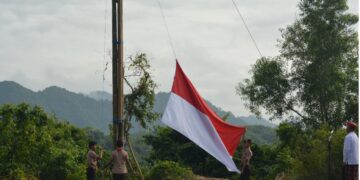 HUT ke-80 RI, Merah Putih Berkibar di Bukit Belong, Klungkung