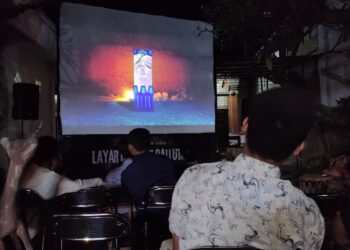 Osmosia: Menonton Sebuah Mimpi yang Tak Ingin Dijelaskan