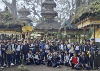 Pendakian ke Pucak Mangu, Napak Tilas Leluhur dan Syukur atas Anugerah Alam