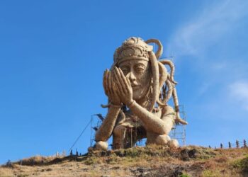 Arca yang Menjelma Berhala Modernitas