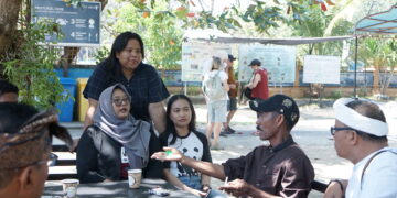 Pemimpin Desa Luang Barat dan Timur, Maluku Barat Daya, Belajar Konservasi Penyu di TCEC Bali Bersama WWF