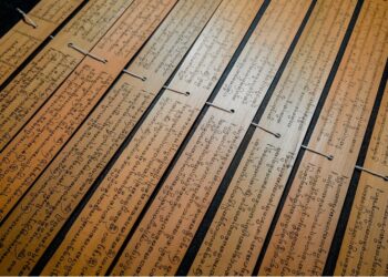 “Aguron-guron”: Ketika Mahasiswa Semester 7 Prodi Sastra Jawa Kuno-Unud Mempelajari Bahasa Jawa Kuno Kakawin