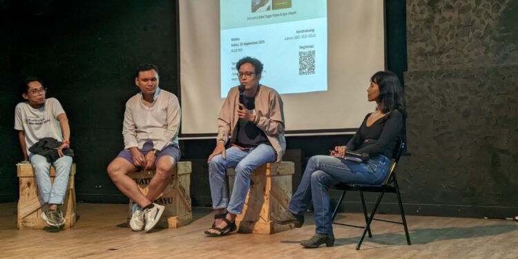 Menelusuri Jejak Sains dalam Puisi