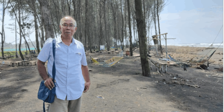 Dari Sodong ke Srandil: Wisata Pantai Berbalut Mitos