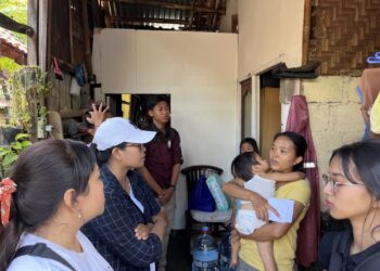 Ketika Kader Terdampak Banjir, DPC IPeKB bersama Forum GenRe Denpasar pun Hadir Membawa Bantuan